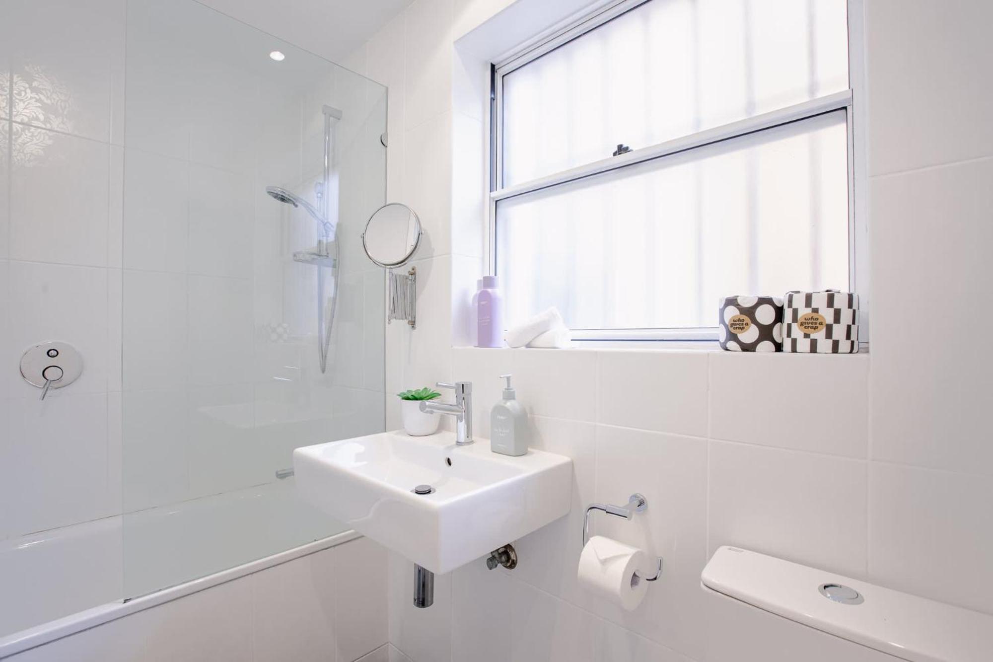 Apartment Bondi Getaway - Parking And Walk To The Sydney